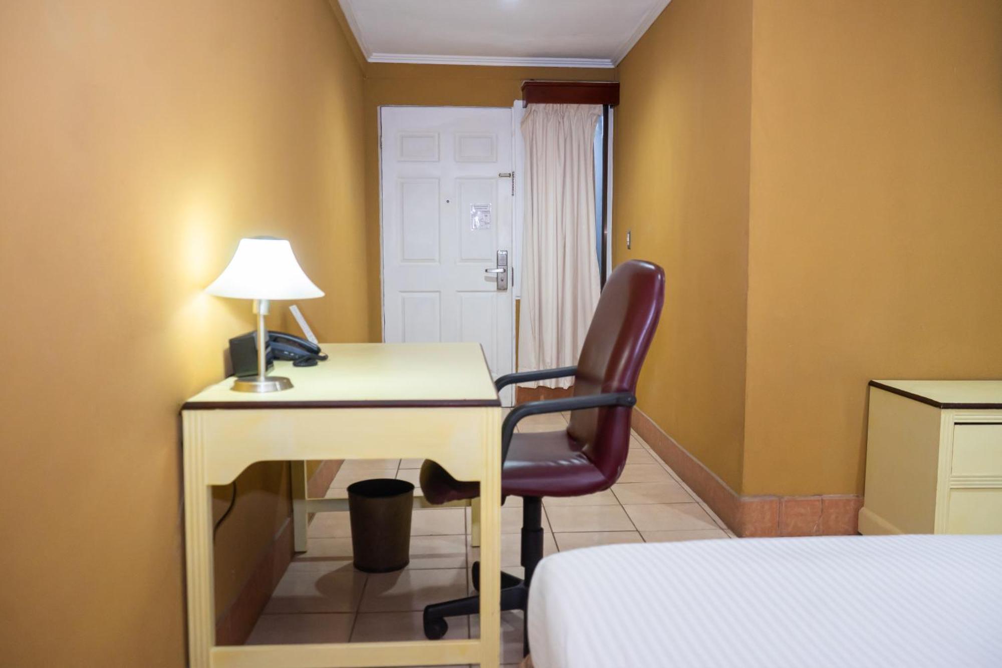Hotel Zima San Isidro De El General Экстерьер фото
